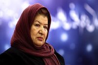 پوران درخشنده گیشه را در دست فیلم‌های مبتذل خواند