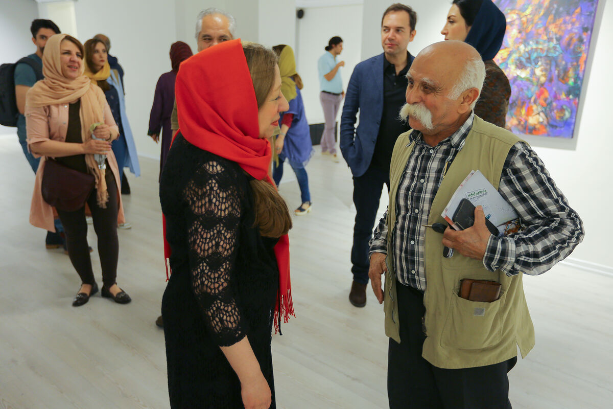 نمایشگاه نقاشی های نیلوفر قادری نژاد در گالری ساربان