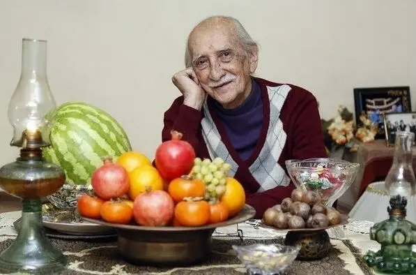 خاطرات آقای بازیگر از شب‌های هیجان انگیز یلدای کودکی‌ها 