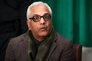 مهران مدیری به استفاده از شوخی‌های وایرالی متهم شد/ مرد سه هزار چهره مهران مدیری سریال موفقی است؟