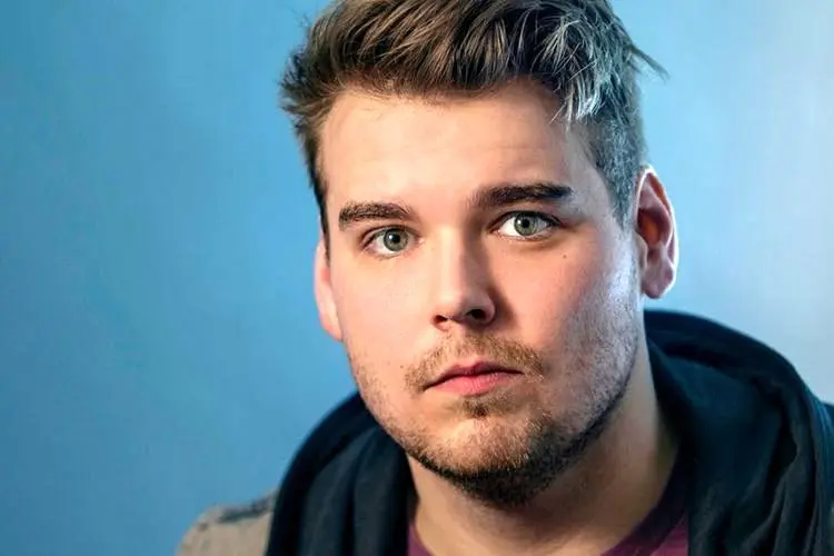 بازیگر تازه "ماتریکس 4" معرفی شد