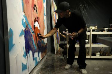 Live Painting Performance at Saless Gallery in Tehran with Vesta Color Support