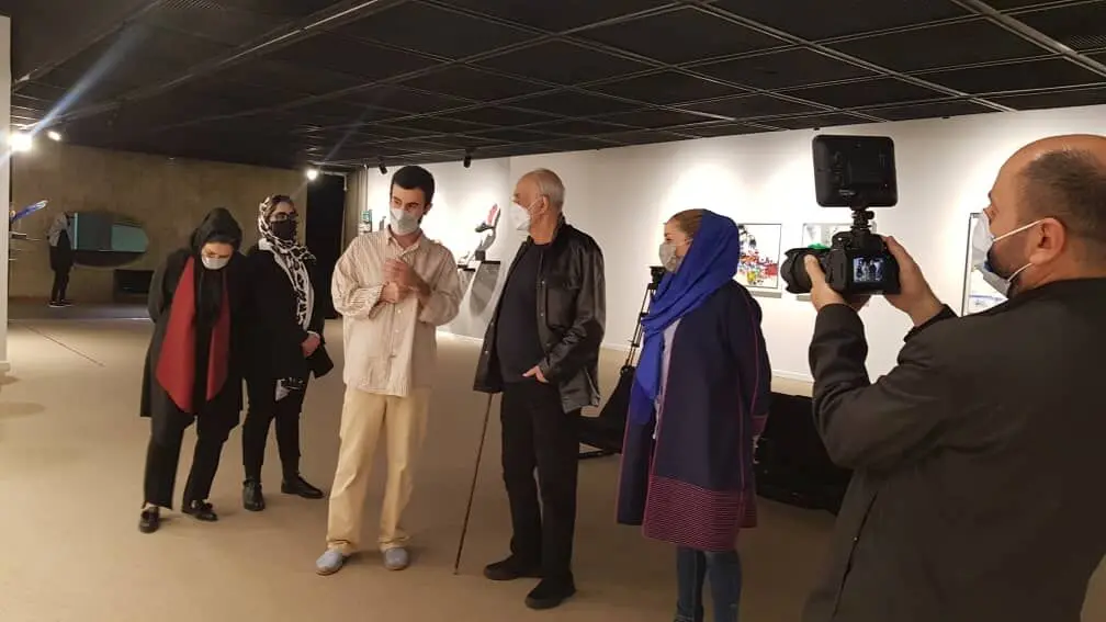 دیدار آیدین آغداشلو از نمایشگاه مهدی سحابی در موزه هنرهای معاصر تهران