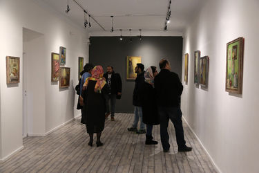 افتتاحیه نمایشگاه نقاشی‌های سوسن اتحاد در گالری هپتا