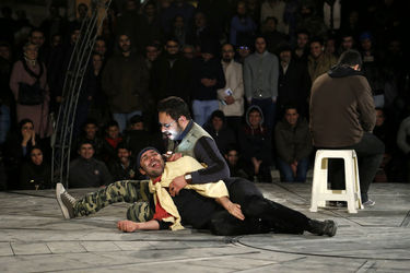 نمایش های خیابانی روز چهارم جشنواره تئاتر فجر