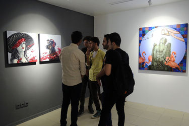 افتتاحیه نمایشگاه دو نفره آثار نقاشی حمید زارع و الناز صباغ‌پور در گالری ژاله