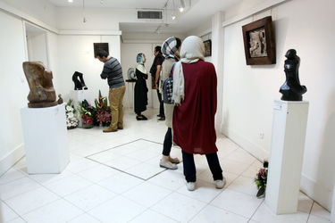 نمایشگاه مجسمه های جمشید مرادیان و شاگردانش در فرهنگسرای ابن سینا