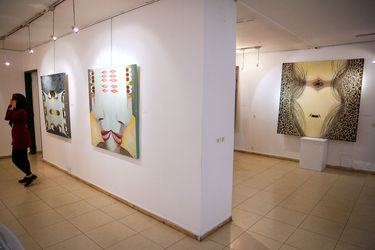 نمایشگاه نقاشی‌های شقایق ماندگار در گالری هفت ثمر