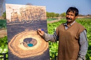 Farmers sign poster for doc “On Soil” to warn about soil erosion