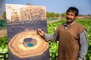 Farmers sign poster for doc “On Soil” to warn about soil erosion