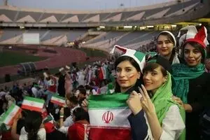 دستور رئیس‌جمهور برای حضور زنان در استادیوم آزادی