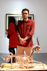 نمایشگاه آثار علیرضا معماریانی با نام "عزای عمومی" در گالری اعتماد