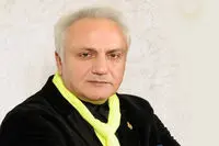 جشن تولد علی معلم در تلویزیون/ سپند امیر سلیمانی، کوروش تهامی و رسول نجفیان از معلم گفتند
