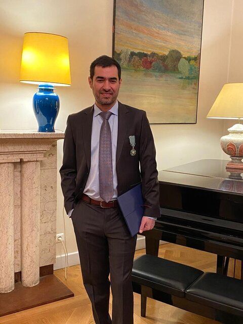 Iranian actor Shahab Hosseini receives France’s Chevalier of Legion of Honor