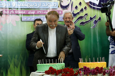 تجلیل از هنرمندان پیشکسوت متولد اردیبهشت ماه و خردادماه