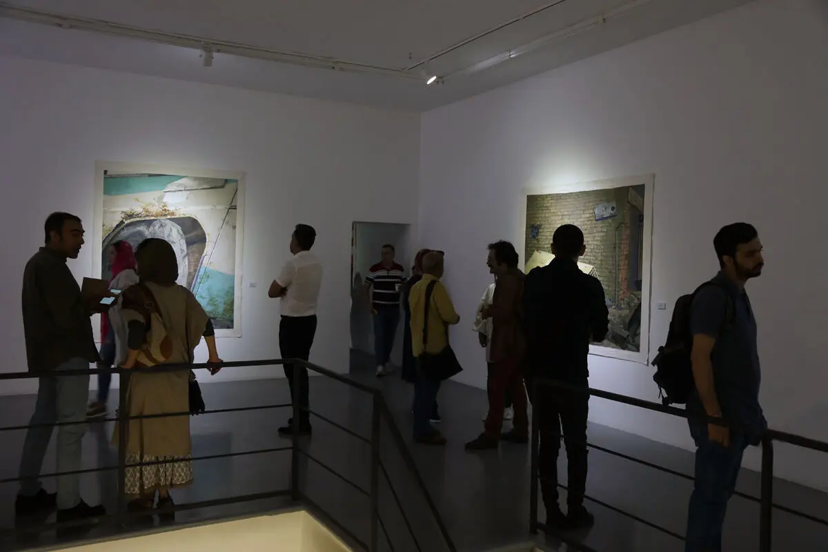 نمایشگاه نقاشی بیژن اخگر در گالری اعتماد نگارستان