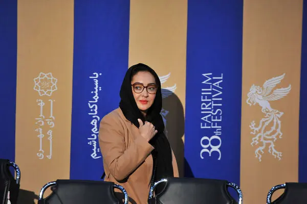 ببینید: از نیکی کریمی تا حاتمی‌کیا، پناهی‌ها، مه‌لقا و ماه منیر در فجر