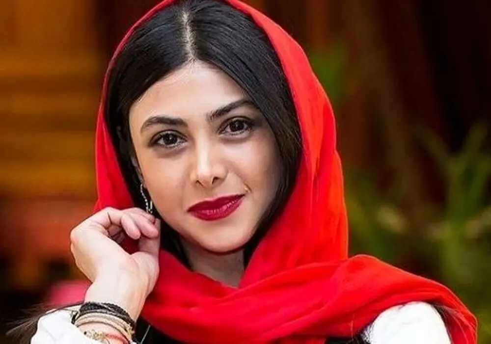 آزاده صمدی در نقش زن هندی/ تصویر جالب از گریم آزاده صمدی در سریال سووشون 