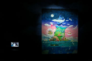 نمایشگاه آثار شکوفه خرم‌رودی و تابا فجرک در گالری زیرزمین دستان