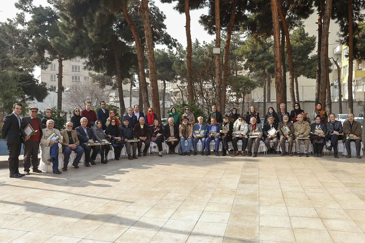جشن تولد هنرمندان پیشکسوت متولد بهمن ماه در باغ زیبا