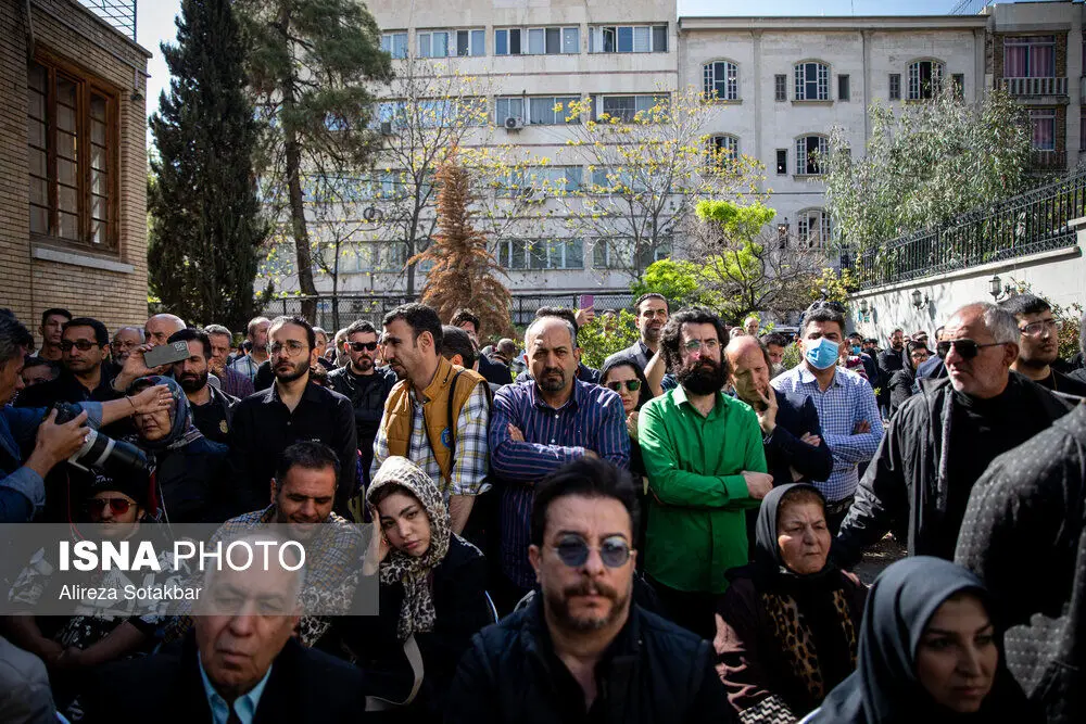 تشییع پیکر رضا داوودنژاد