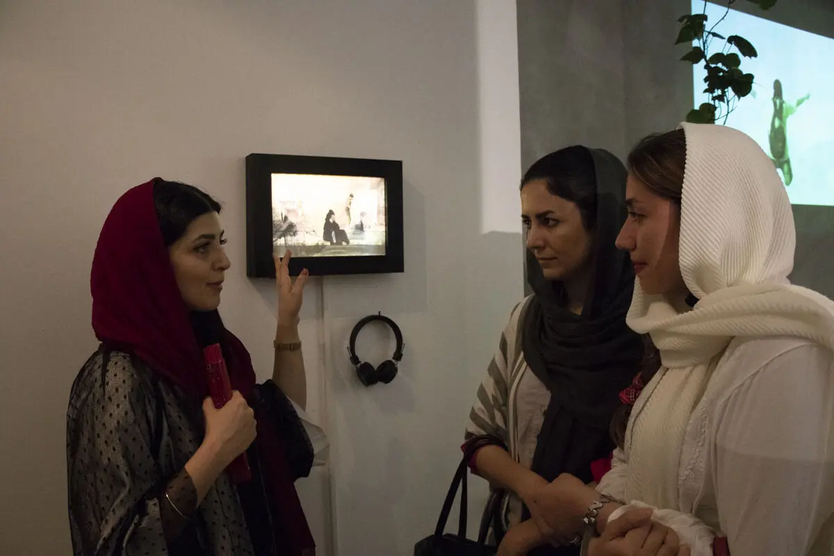 نمایشگاه عکس و چیدمان کجواج‌ها در گالری سایه