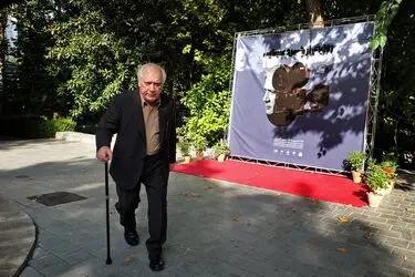 نمایشگاه آثار خسرو سینایی در باغ موزه هنر ایرانی