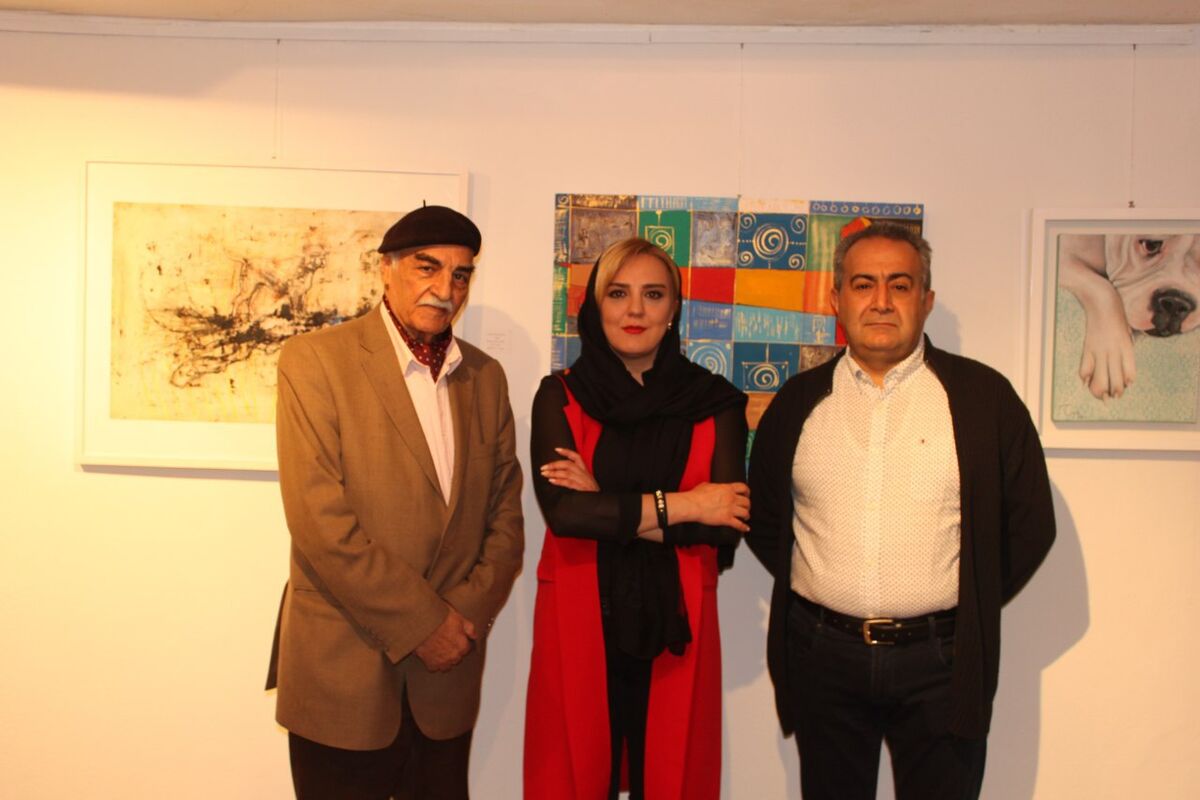 نمایشگاه سگ در گالری شکوه