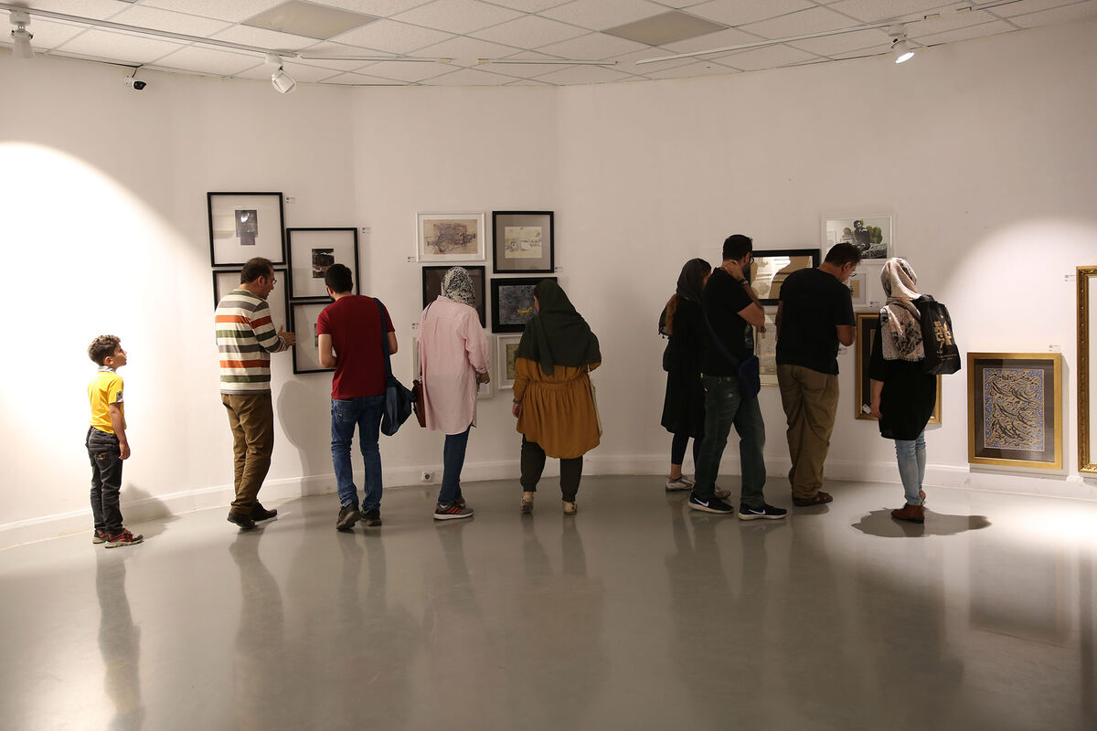 دومین بازار آثار هنری در خانه هنرمندان 