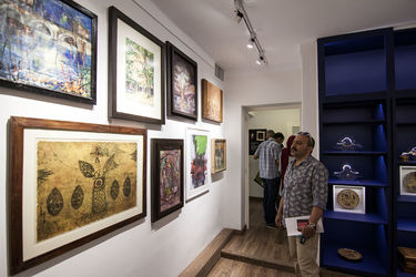 نمایشگاه گروهی "روی دیگر پنجره" در گالری دارگون