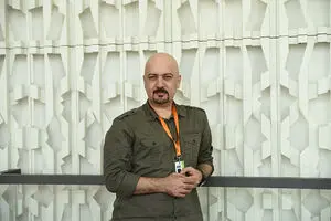 مهرداد اسکویی راهی بیمارستان شد