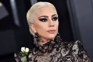اعتماد به نفس فوق‌العاده بالای لیدی گاگا / عکس‌ها