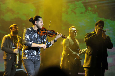 کنسرت بهنام بانی در اولین شب جشنواره موسیقی فجر در برج میلاد