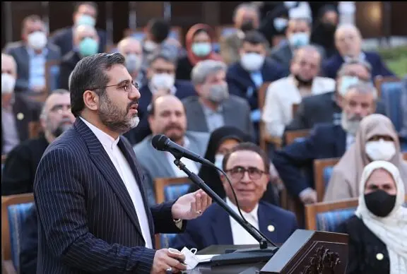 ویدیو: واکنش وزیر ارشاد به ممنوع‌الفعالیت شدن بازیگران