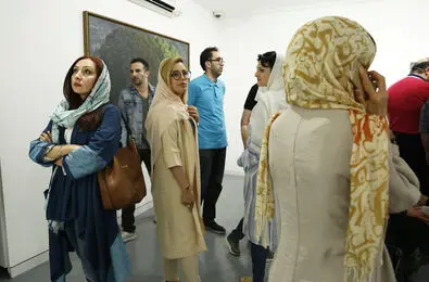 هنرمندی که فقط درخت می کشید/ عکس ها از نمایشگاه آثار داوود امدادیان در گالری هور 