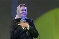 ژاله علو با فیلم درمیشیان به سینما باز می‌‌گردد