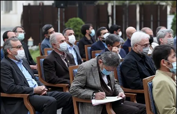 دیدار هنرمندان با سید ابراهیم رئیسی در مراسم افطاری ۱۴۰۱