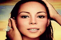 نرم‌افزار عجیب برای همراهی با این زن معروف/عکس