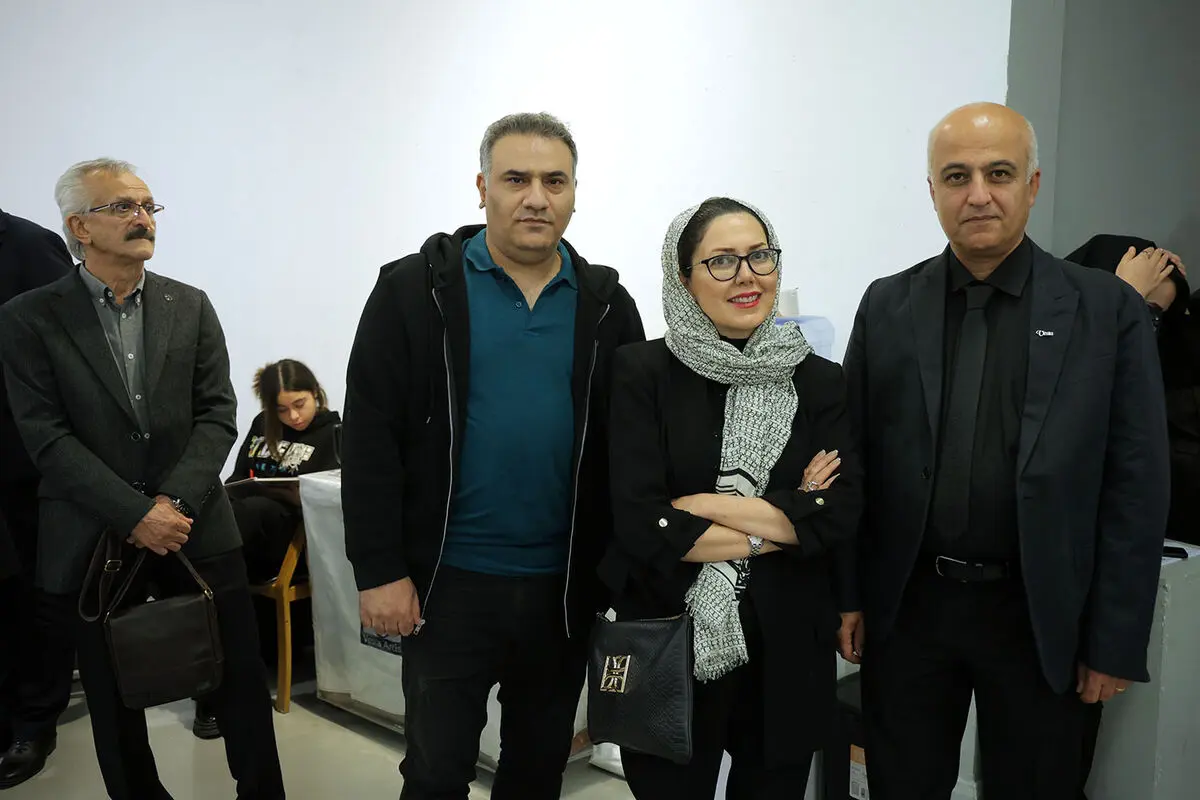 رونمایی رنگ پارچه وستا در خانه هنرمندان 
