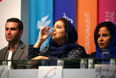 "شبی که ماه کامل شد" در روز پنجم سی و هفتمین جشنواره فیلم فجر