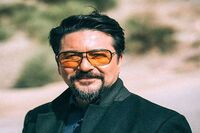 گلایه آقای بازیگر از وضعیت هنرمندان تئاتر/ باز و بسته شدن مکرر سالن‌ها ضربه می‌زند