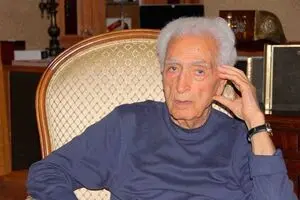 بازگشت پیکر محمدعلی اسلامی ندوشن به ایران یک سال پس از درگذشتش