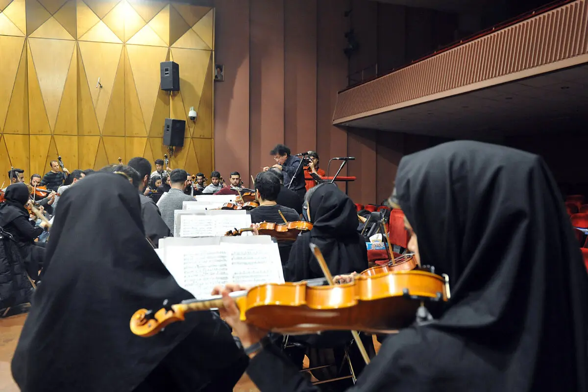 تمرین ارکستر ملی ایران به رهبری رازمیک اوحانیان