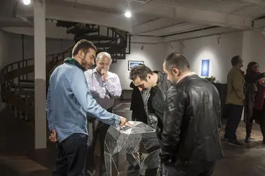 نمایشگاه آثار آینه‌کاری بابک سلیمانی در گالری آرت هاب آریانا