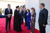 اعتراض پرویز پرستویی به عکس رئیسی با زن بی‌حجاب