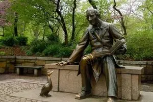 Rendition of “Journey in Blue” tribute to Hans Christian Andersen: Persian translator