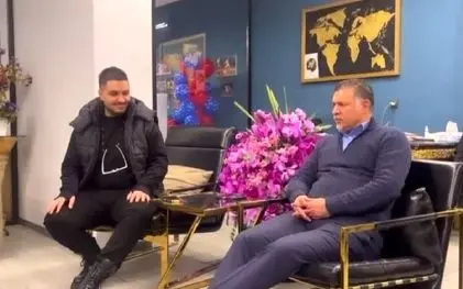 ویدئو: سورپرایز آرون افشار برای علی دایی در روز پدر