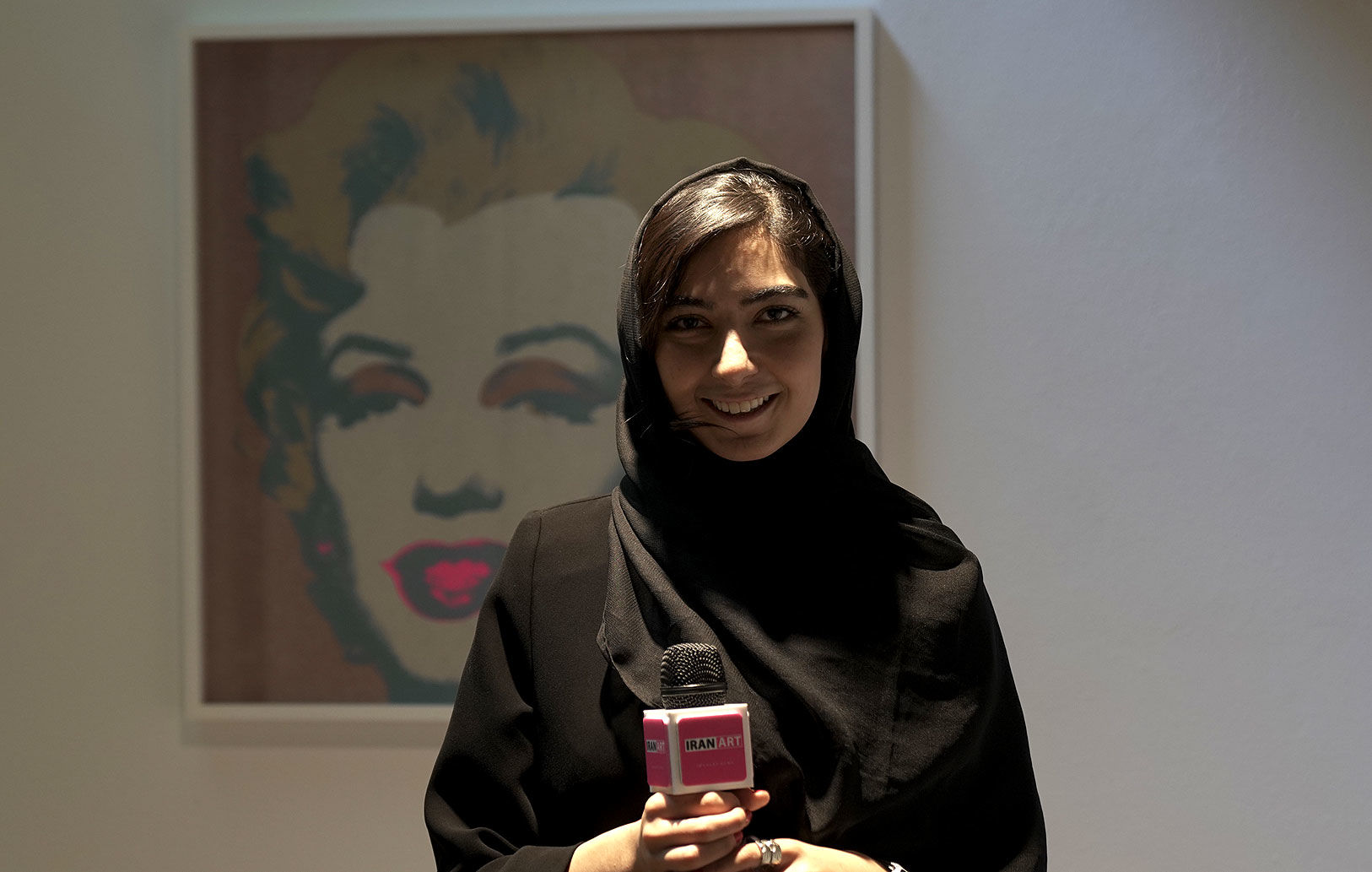 Kimia Nakhaei’s report of Andy Warhol exhibition in Tehran Museum of Art / Video