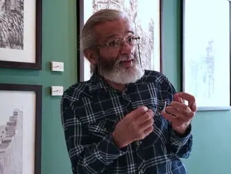 منوچهر موغاری