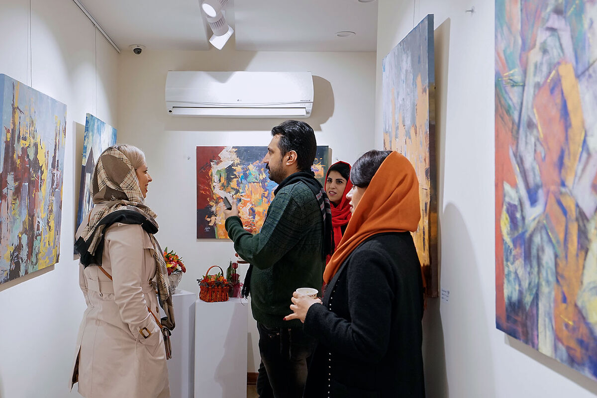 نمایشگاه نقاشی عاطفه بخشایش در گالری بهارک
